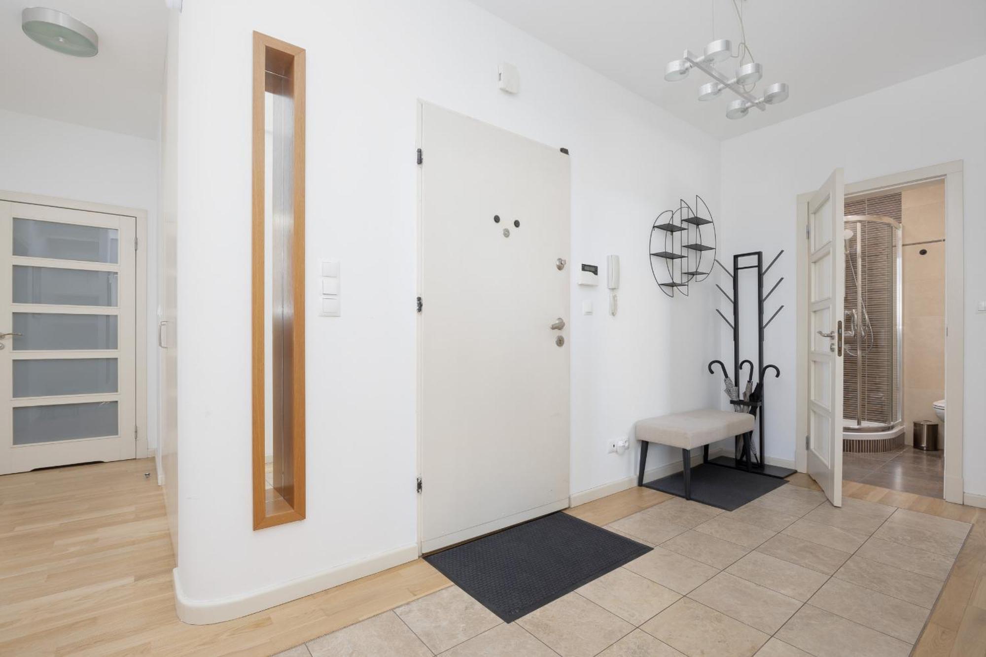Apartament Luxury Four Bedroom With Parking & Balcony In Mokotow By Renters Prestige *