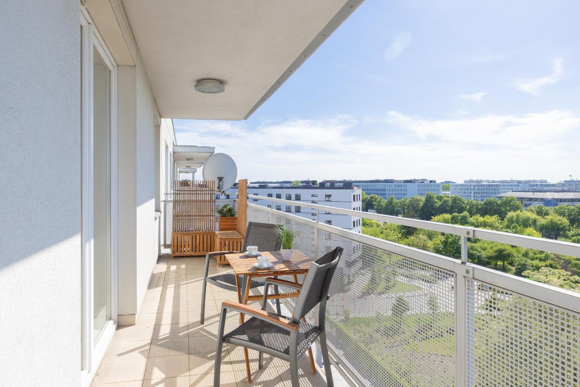 Apartament Luxury Four Bedroom With Parking & Balcony In Mokotow By Renters Prestige Warszawa